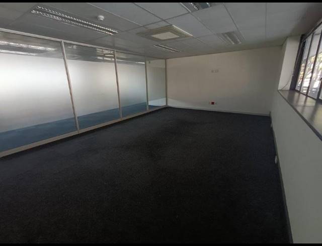 BUSINESS PROPERTY TO RENT IN WELTEVREDEN PARK